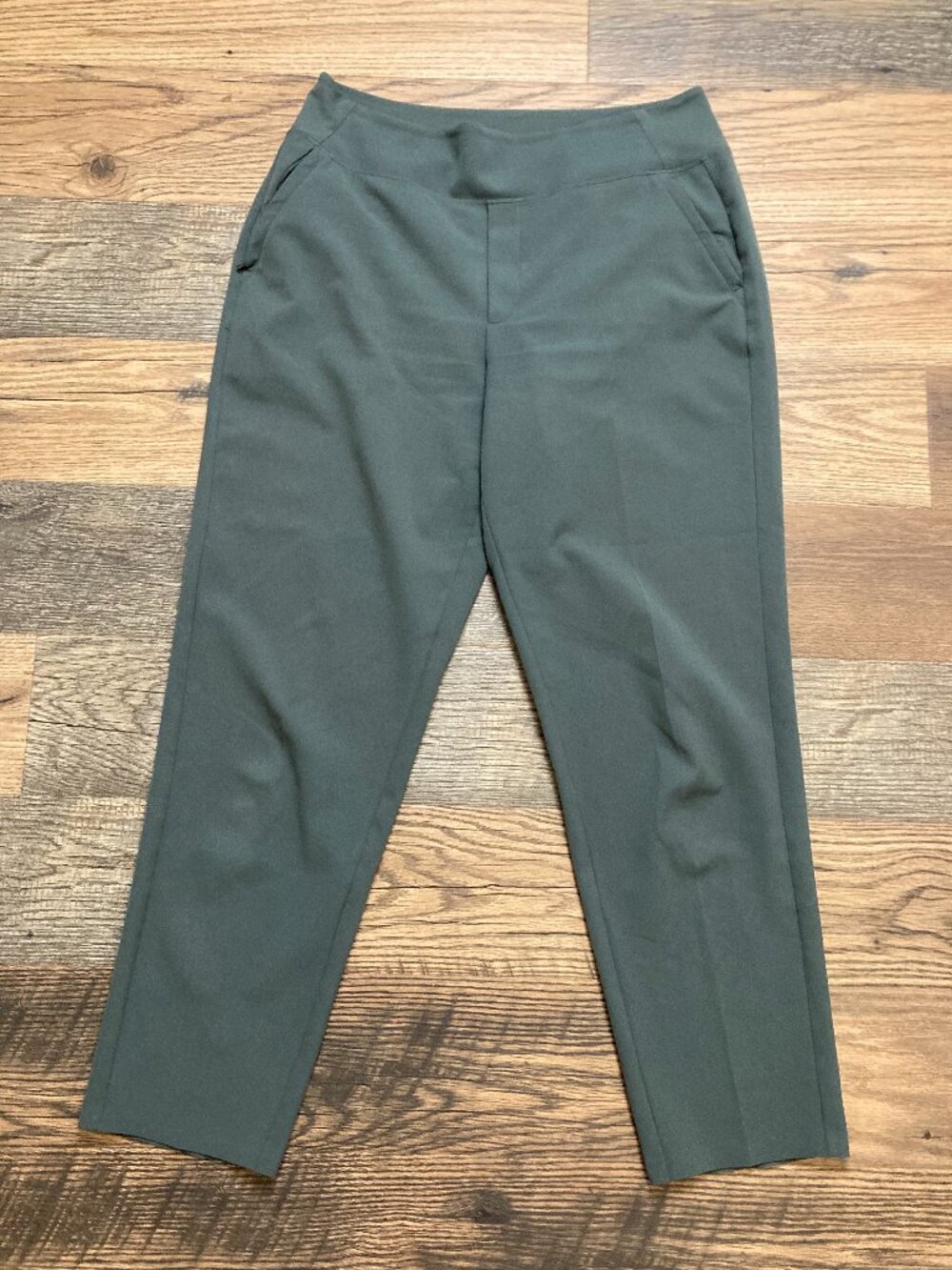 Athleta Women’s Size 14 Green Stretch Ankle Pants Slim Straight Work